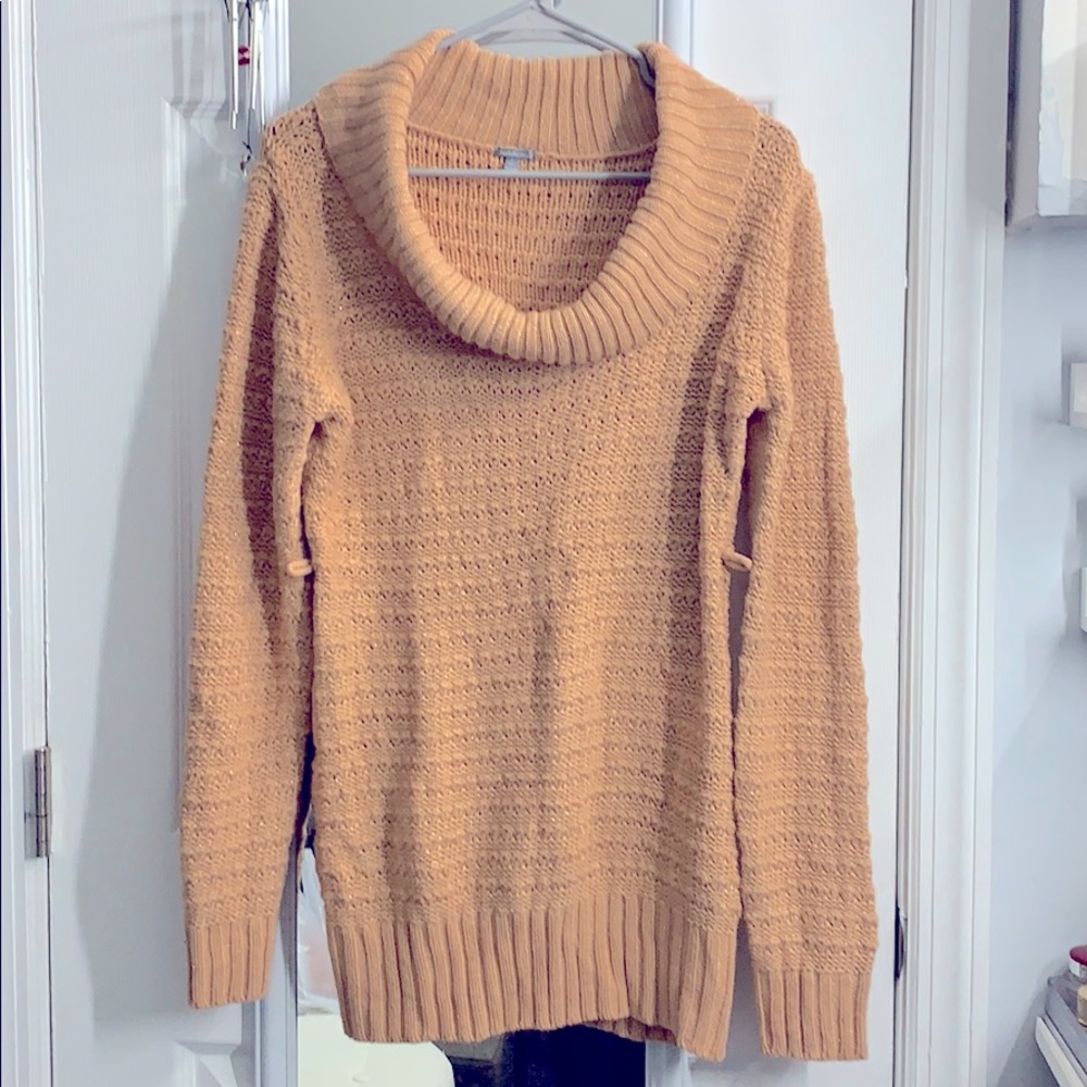 Charlotte Russe tunic knitted top